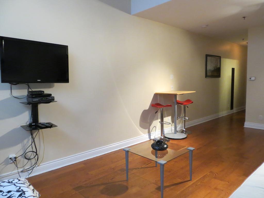 Financial District Furnished Apartment Toronto Szoba fotó